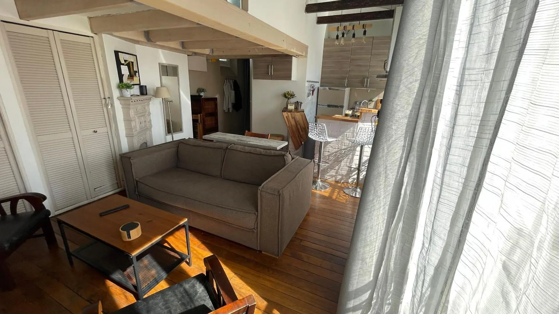 Superbe Mini-Duplex Apartment Paris France